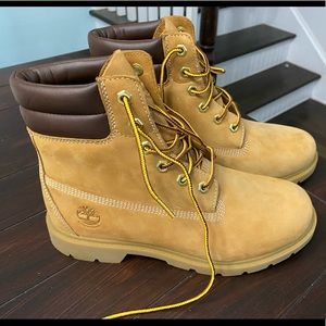 Women’s Timberland Boots, Size 8.5 🥾 Like new